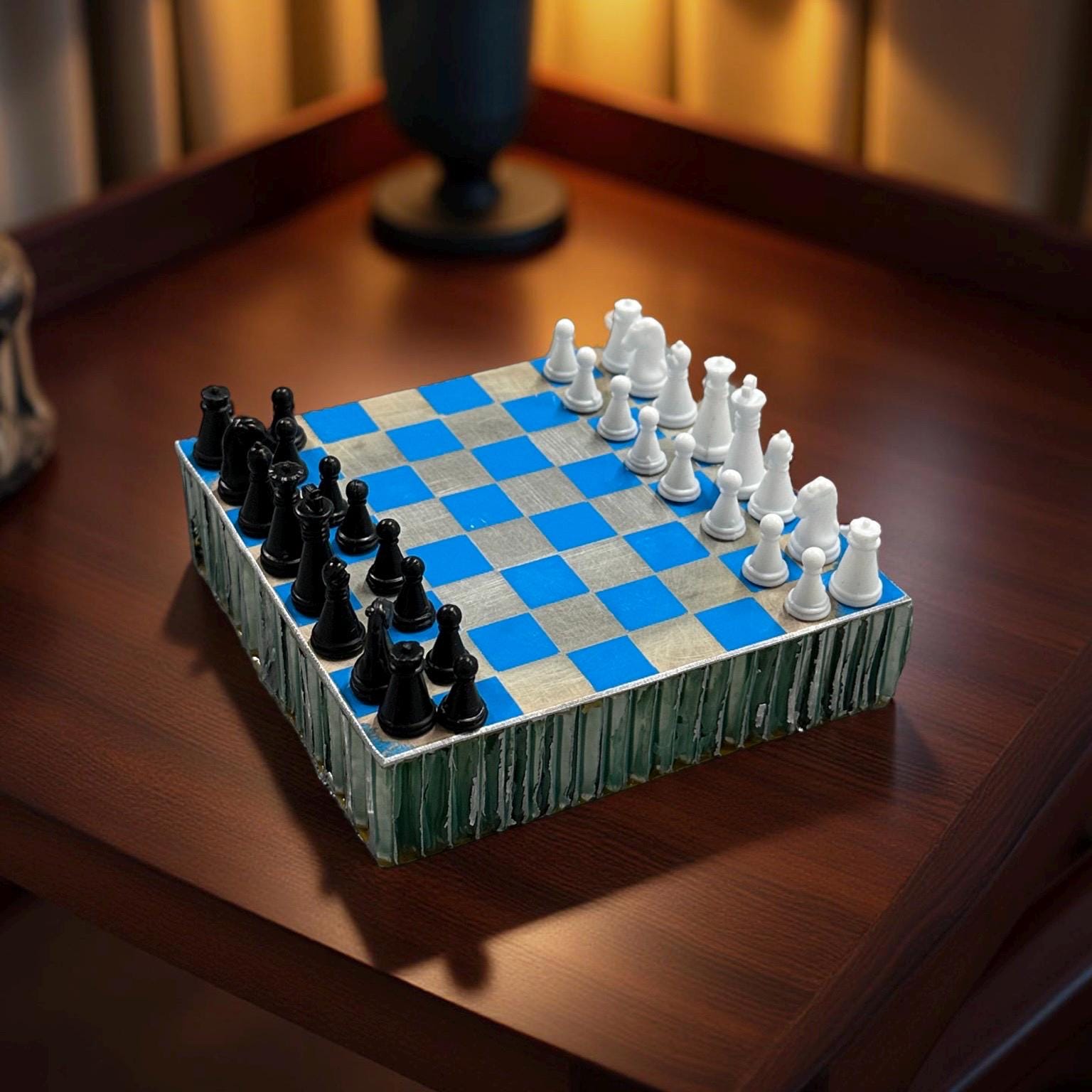 KLM Royal Dutch Airlines Boeing 747 PH-BFG Fuselage Cut Chess Board Set World’s First Collectible Airbus memorabilia Pilot gift engraved