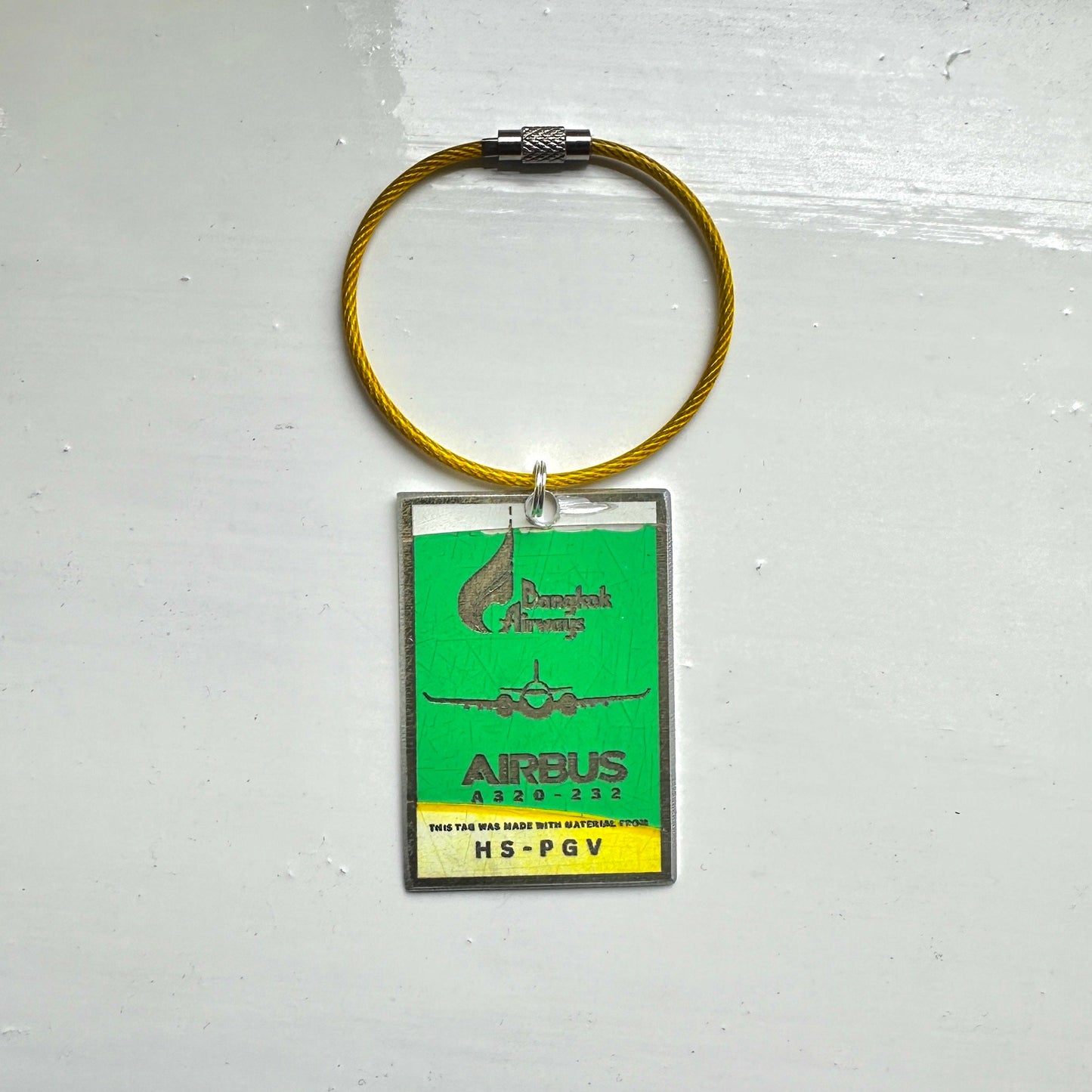 Bangkok Airways Airbus A320 HS-PGV Fuselage Cut Luggage Tag Keychain Keyring Plaque Collectible Airbus memorabilia Pilot engraved