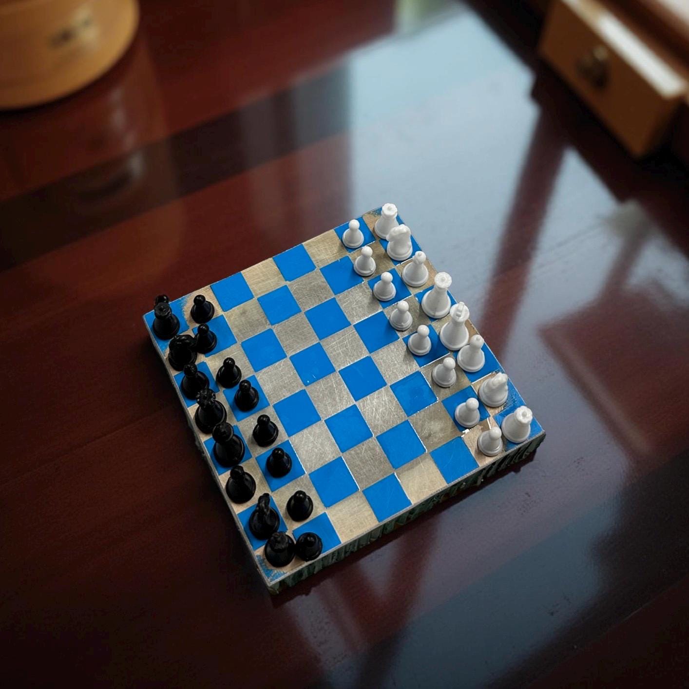 KLM Royal Dutch Airlines Boeing 747 PH-BFG Fuselage Cut Chess Board Set World’s First Collectible Airbus memorabilia Pilot gift engraved