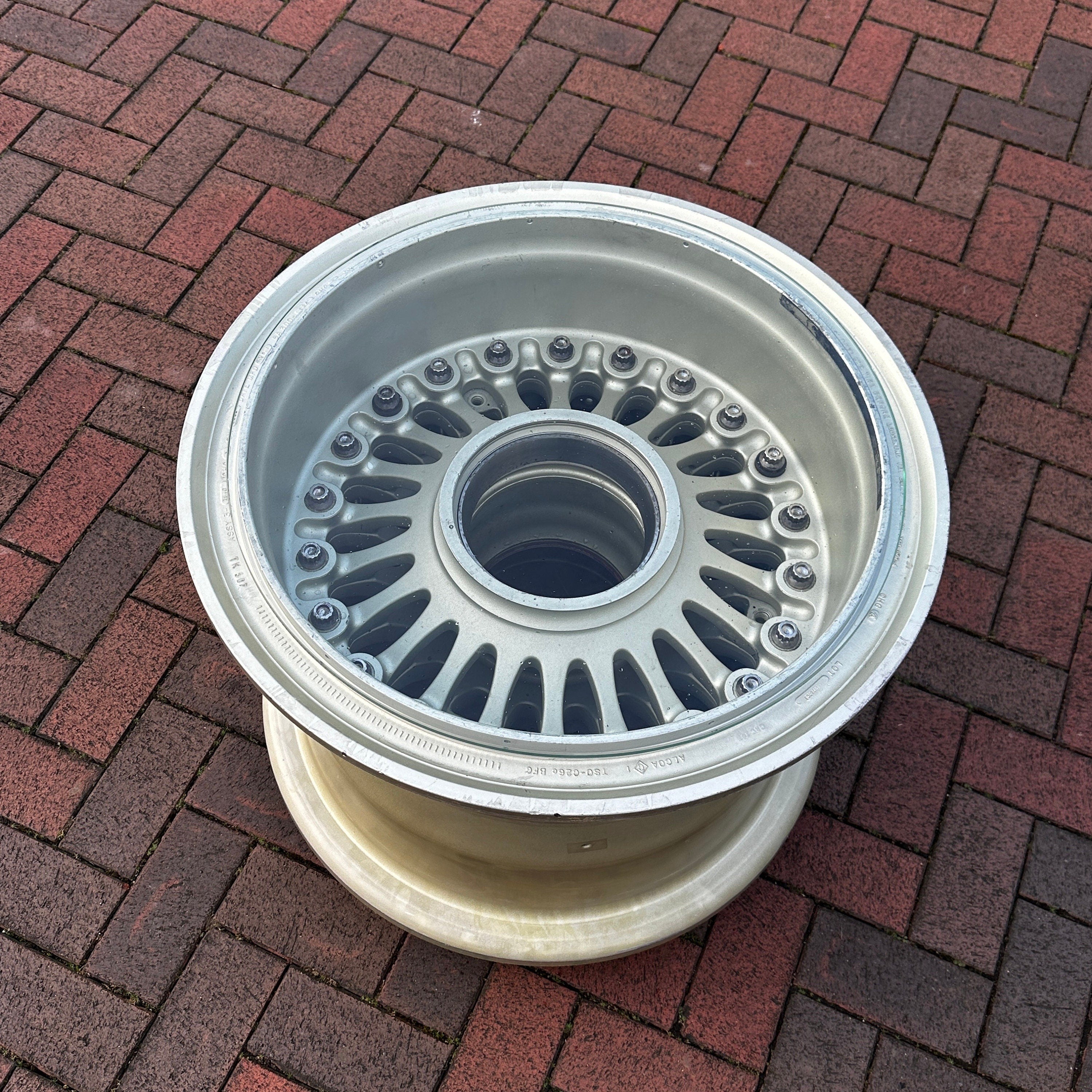 Boeing 737 NG Main Wheel Coffee table With Bearings Upcycled airbus boeing speedbird concorde raf mod 747 777 787 757 767