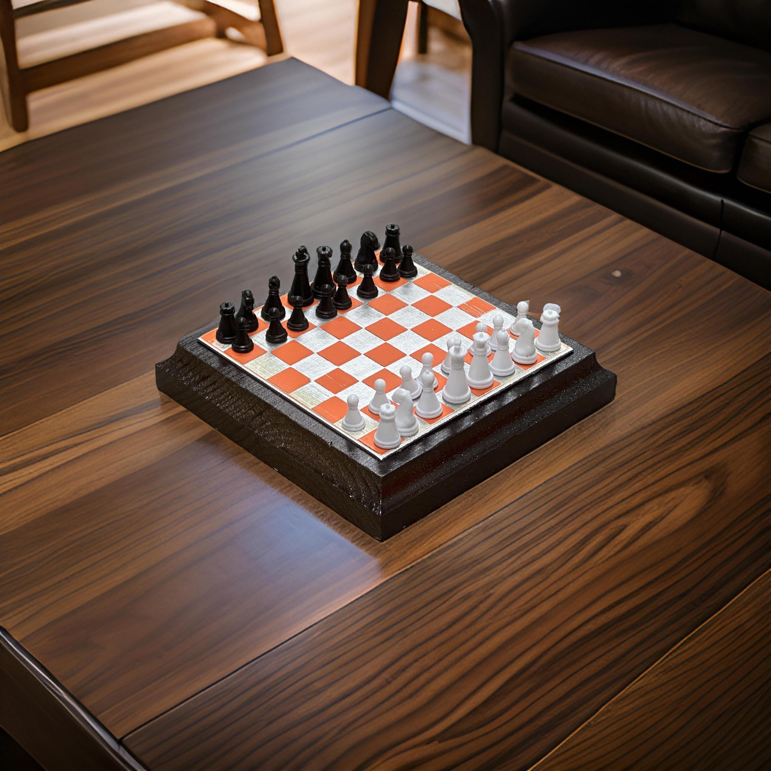 Easyjet Airbus A320 Fuselage Cut Chess Board Set World’s First Collectible Airbus memorabilia Pilot gift engraved