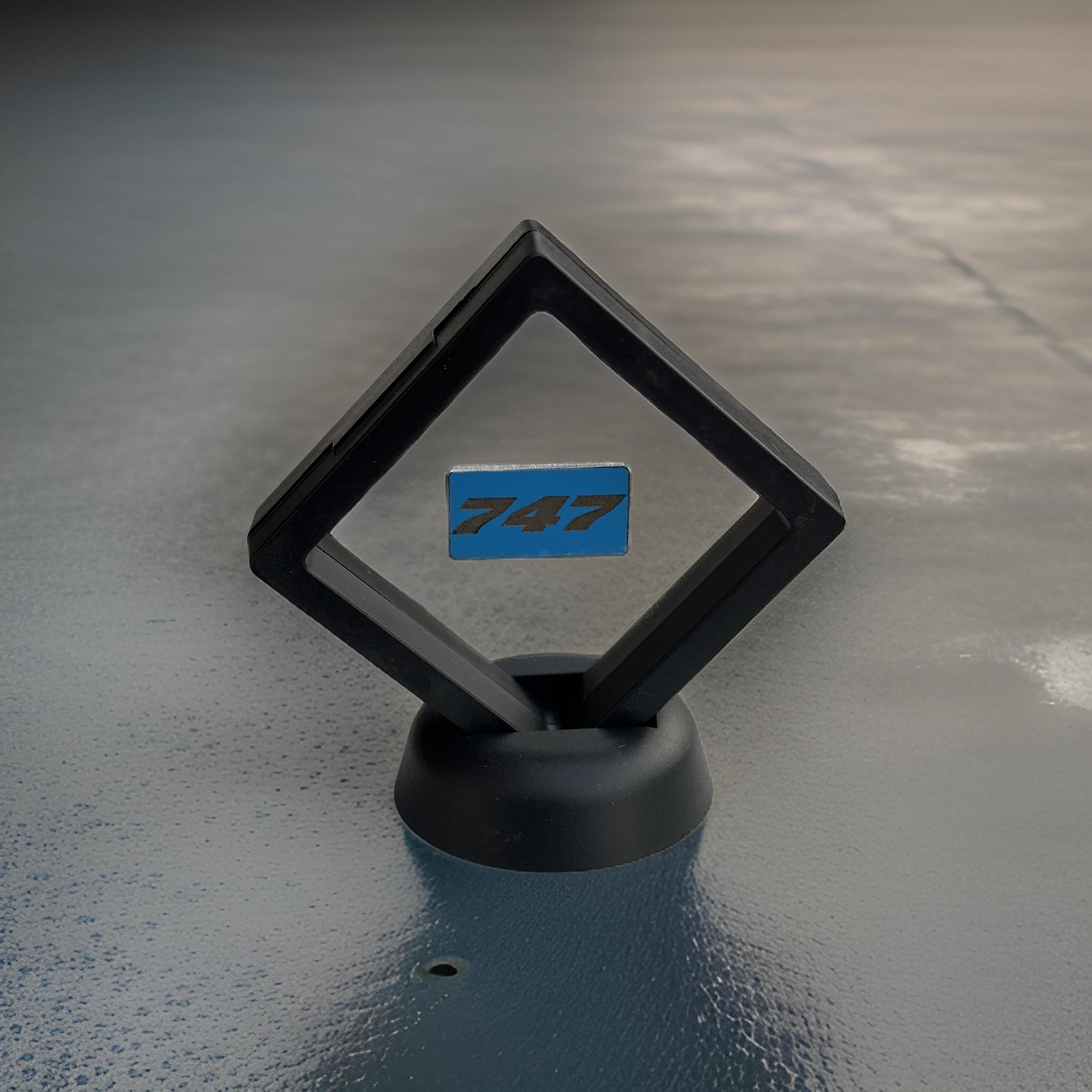 KLM Royal Dutch Airlines PH-BFG Boeing 747 Ornament Fuselage Rib Spar Paperweight adour boeing airbus pilot aviator frame Netherlands engrav