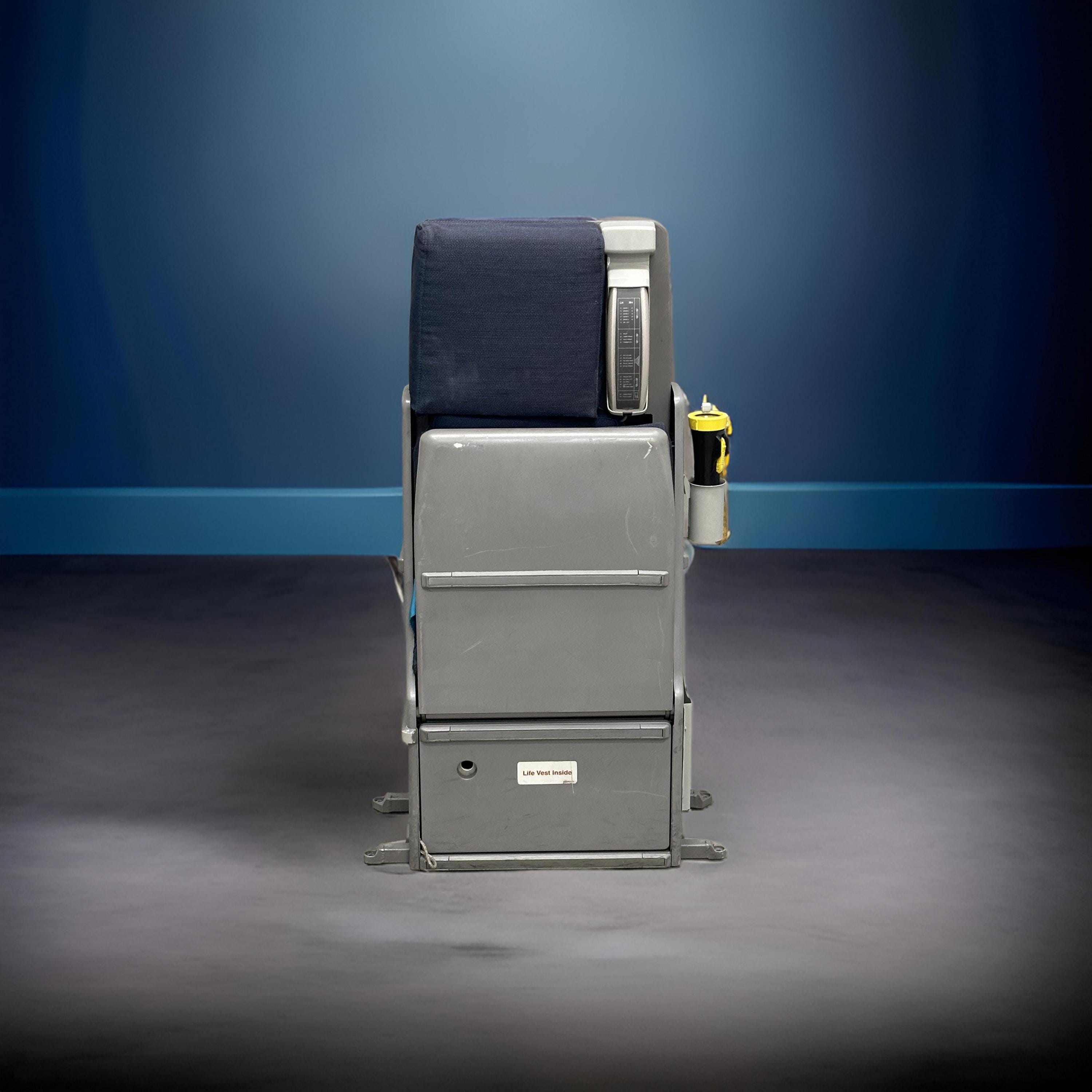 KLM Royal Dutch Airlines Boeing 747 PH-BFW Flight Attendant Crew Seat Pursor Host Hostess Collectible Memorabilia Gift Jumbo Jet 747-400