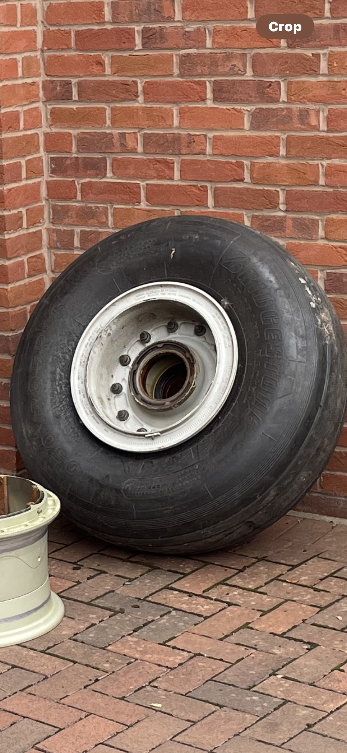 Boeing 757 Nose Wheel