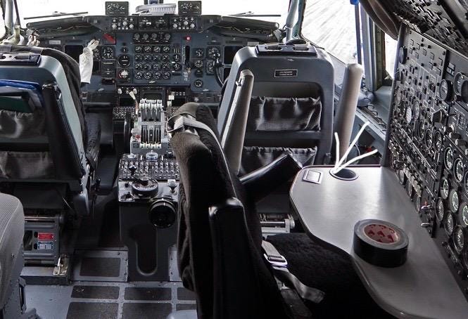Zh102 Royal Air Force Boeing E-3d Sentry Aew1 Cockpit First Second Observer Pilot Seat Desk Chair Airline Aviation Upcycle Boeing Plane Avia