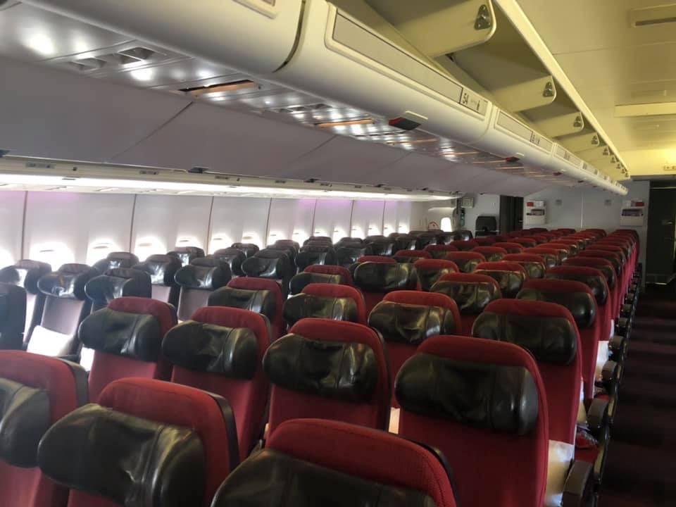 Virgin Atlantic Boeing 747 G-VXLG Bulkhead Premium Economy Upcycled Office Desk Chair Captain Officer