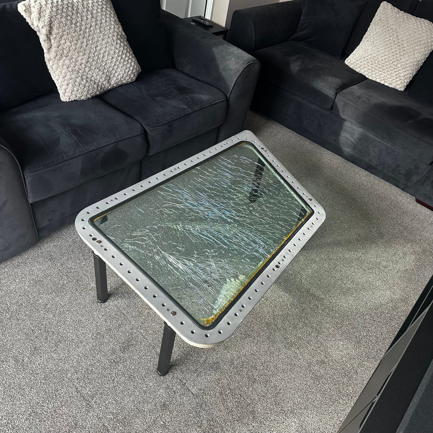 Boeing 737 Captains Side Cockpit Windscreen Coffee Table fuselage Airline Aviation Upcycle Boeing Gift Plane Aircraft Aviator Pilot BA