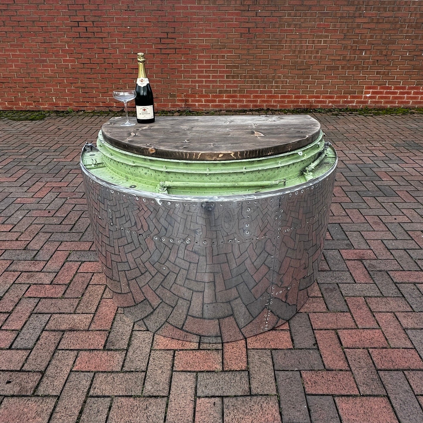 Boeing 737 CFM Leap Engine cowling Upcycled Bar Man Cave Classic Mirror Polished Ryanair Southwest