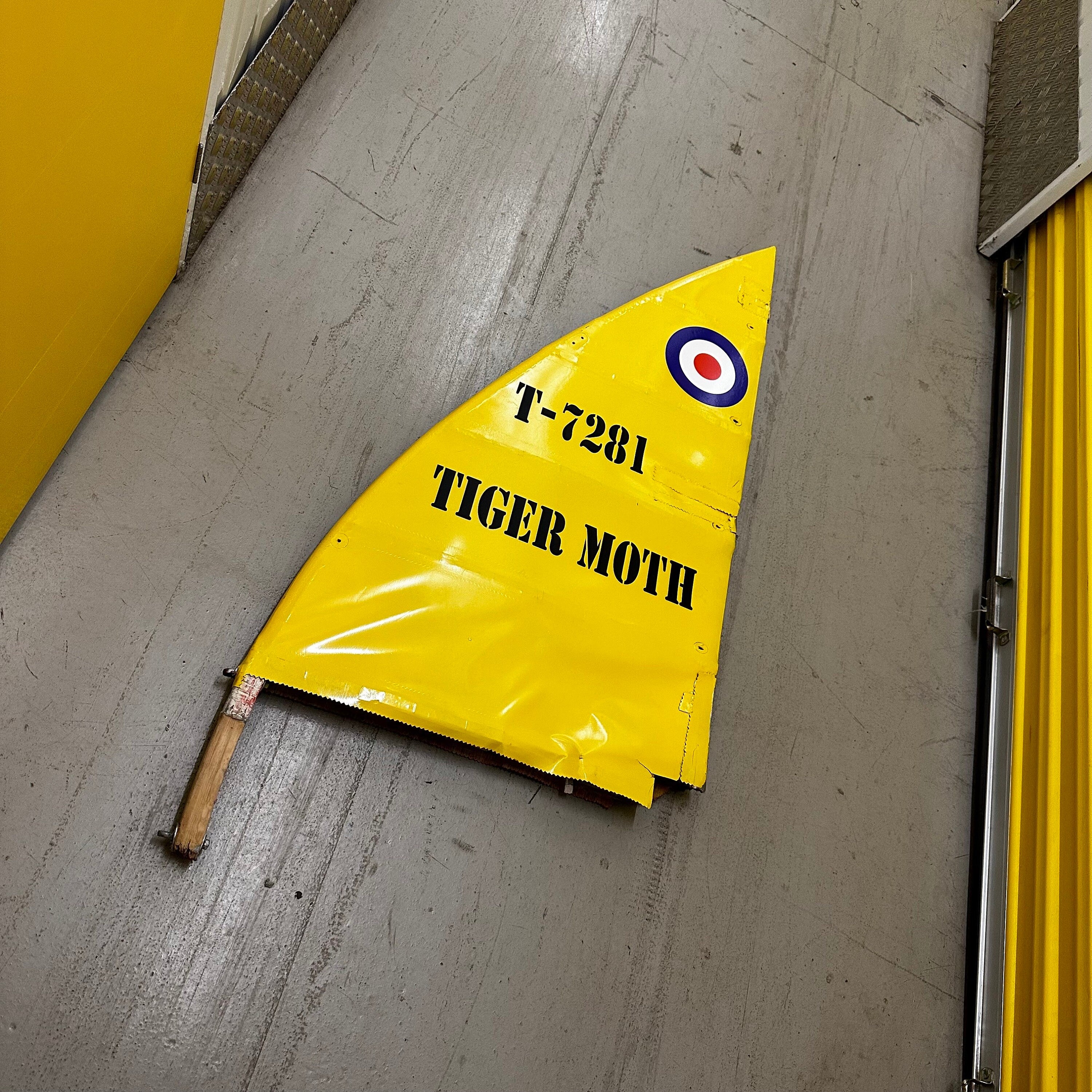 De Havilland DH-82A Tiger Moth II g-artl Wing Section Elevator Part Airline Aviation Upcycle Boeing Plane Aviator WW2