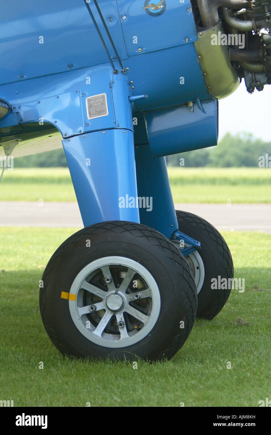 Boeing Stearman / B25/B29 Superfortress Wheel Coffee table Upcycled airbus boeing speedbird concorde raf mod