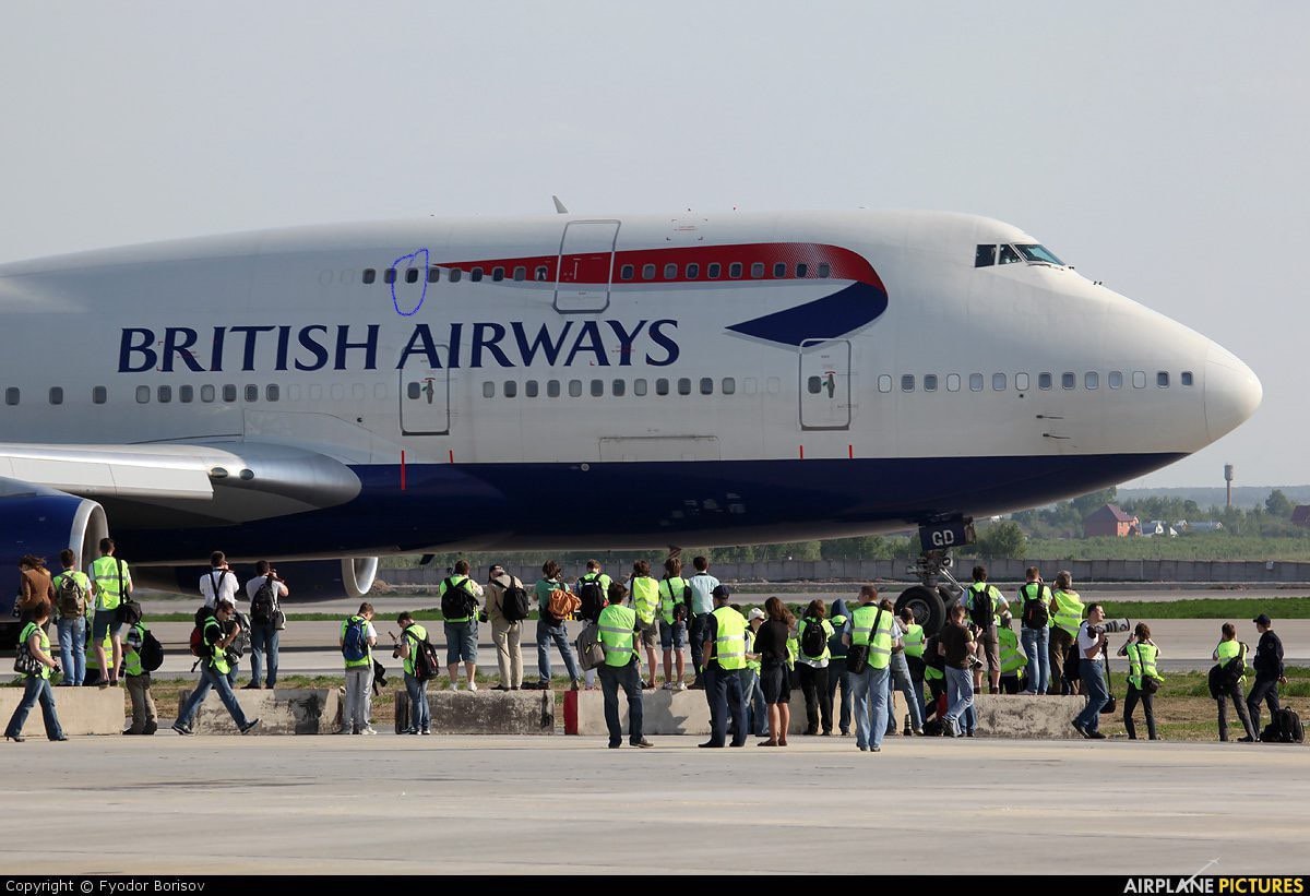 British Airways  G-BYGD Boeing 747 Window fuselage Cut Upper Deck Airline Aviation Upcycle Boeing Gift Plane Aircraft Aviator