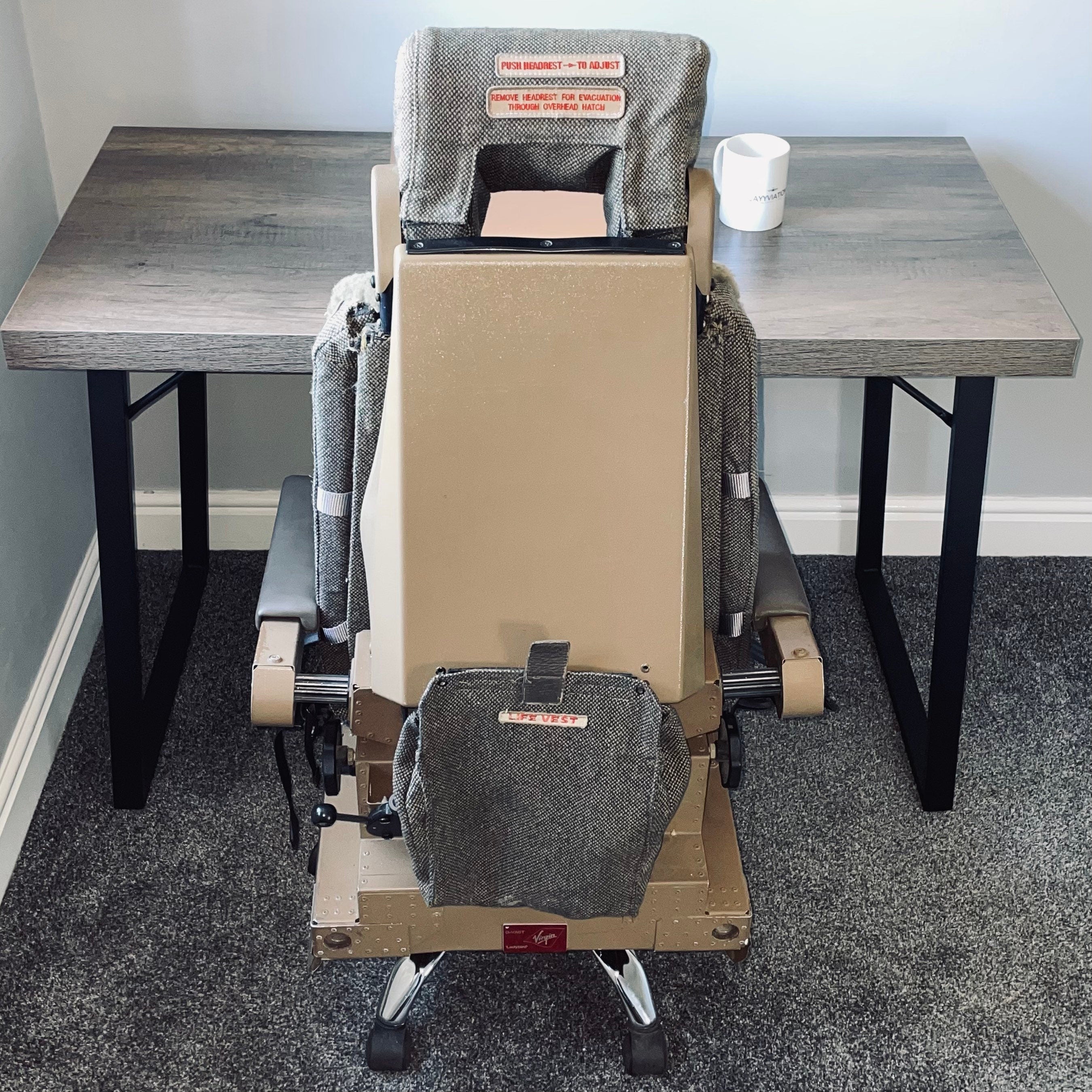 British Airways Boeing 747 G-BNLN g-civv g-bygg Cockpit Observer Jumpseat Upcycled Office Desk Chair Captain Officer