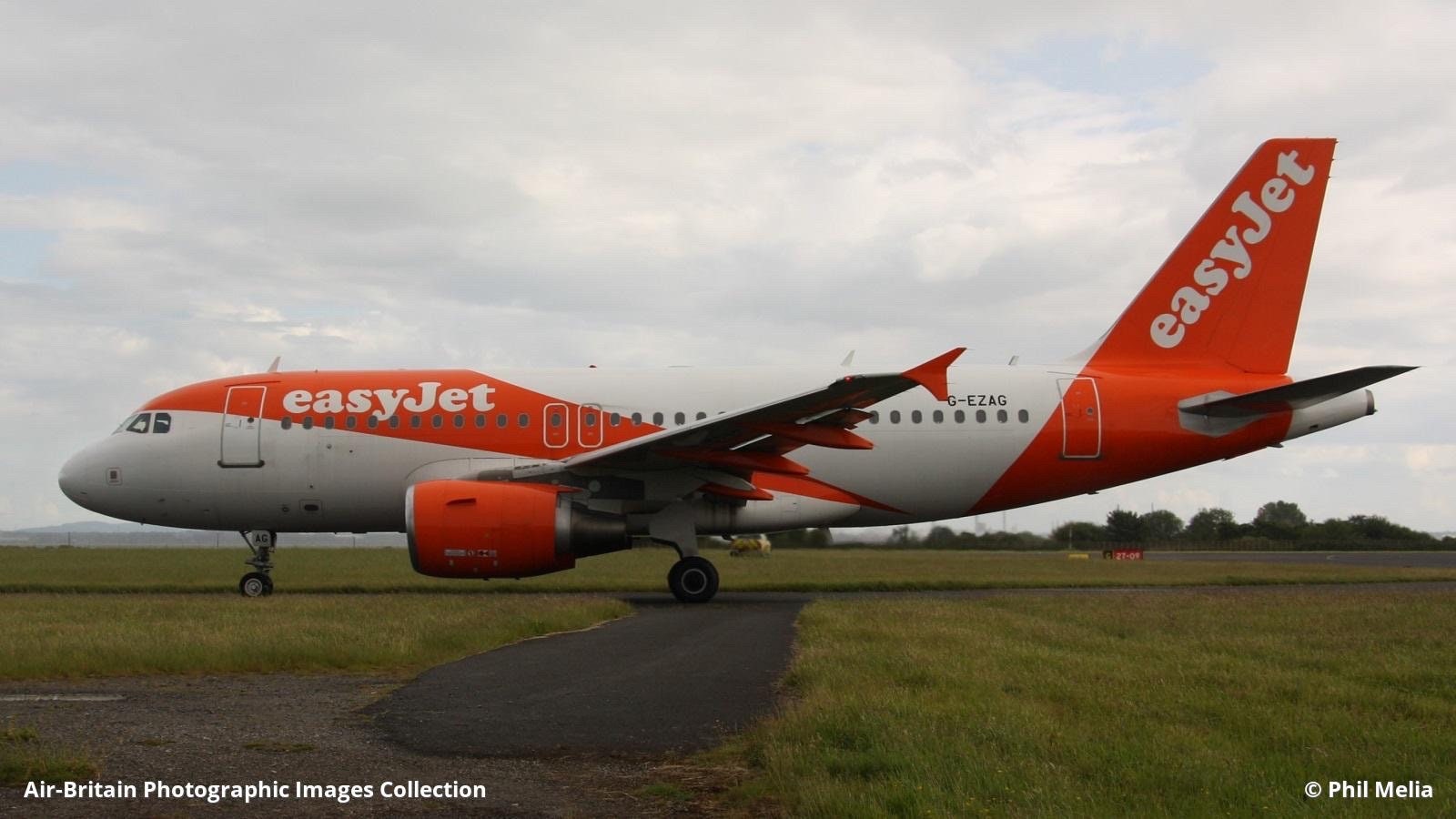 Easyjet Airbus A319 G-EZAG Clock Laser Engraved Fuselage Skin Airline Aviation Upcycle Boeing Gift Plane Aircraft Aviator