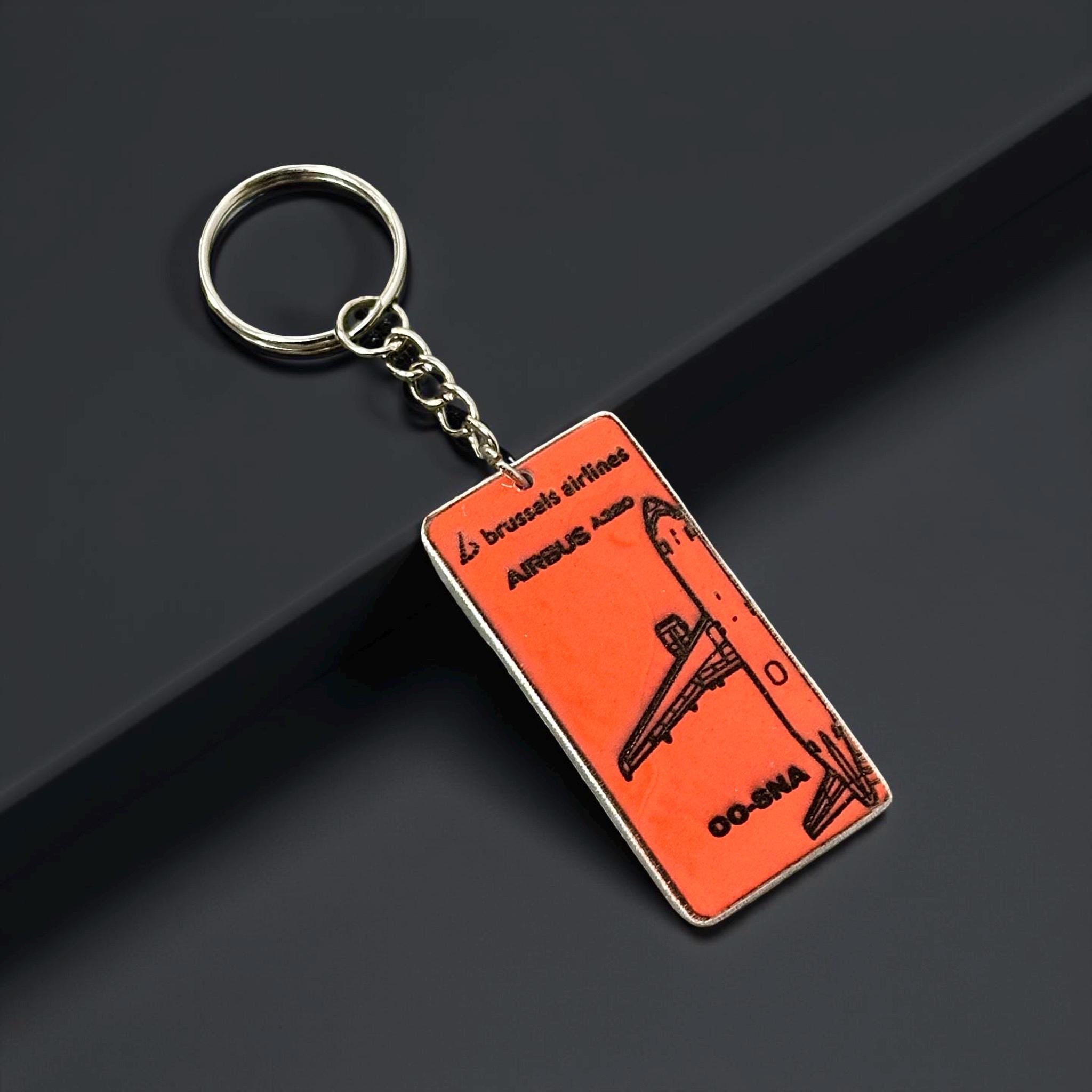 Brussels Airlines OO-SND Airbus A320 Red Devils Fuselage Tag Keychain Keyring Plaque Collectible Airbus Pilot  belgian belgium Football 319