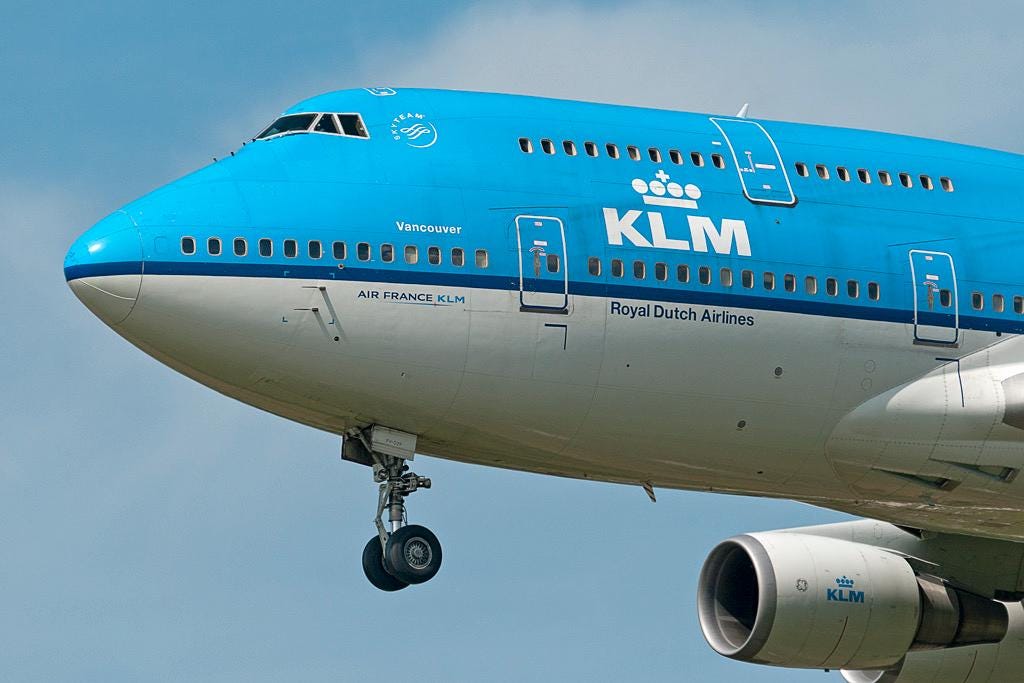 KLM Royal Dutch Airlines PH-BFV Boeing 747 Window fuselage Cut Coffee Table Airline Aviation Upcycle Gift Plane Aircraft Vq-Bwm