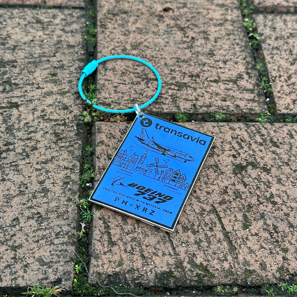 Transavia Boeing 737 PH-XRZ Fuselage Cut Engraved Keychain Key Ring Keyring  Retro aviation aviator pilot
