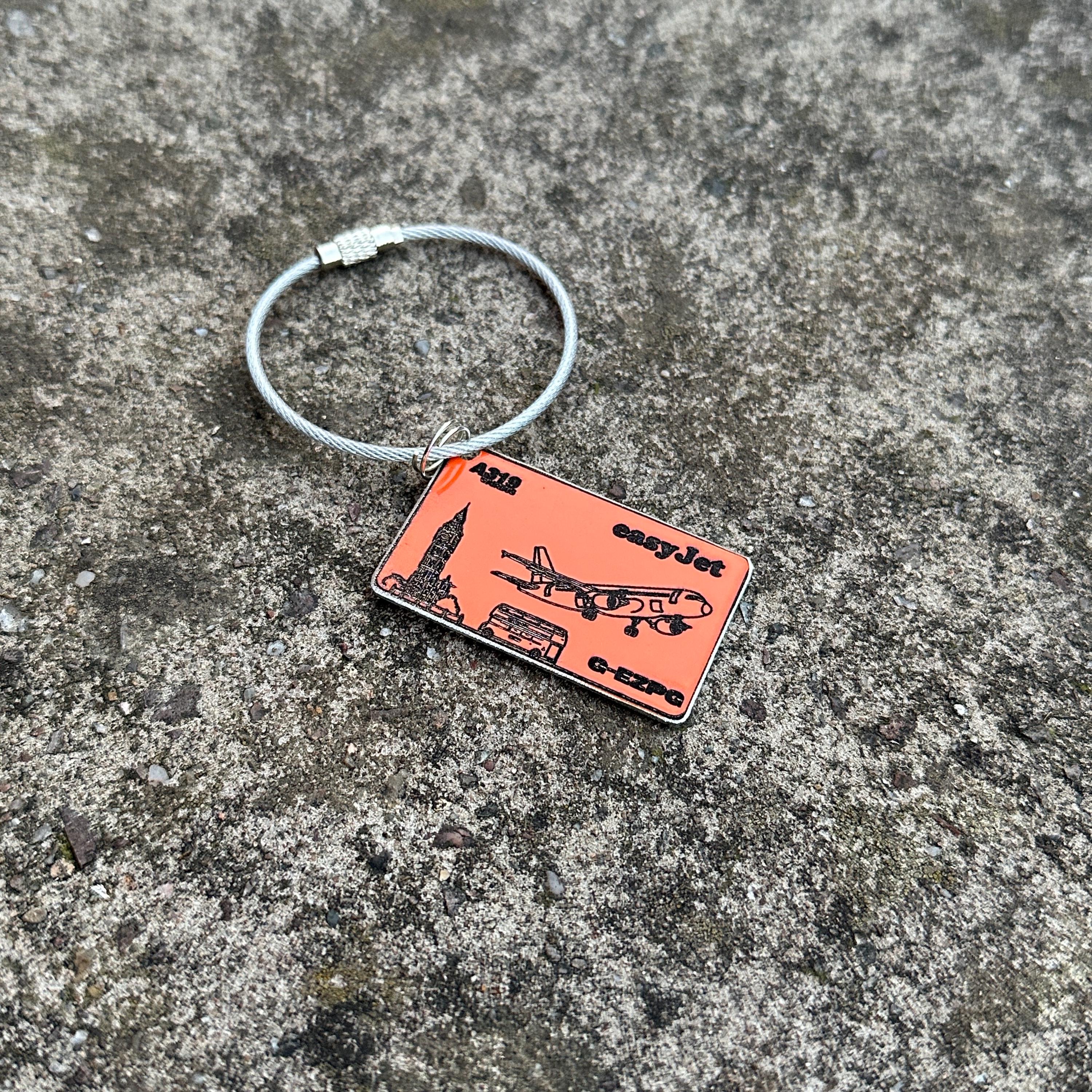 Easyjet Airbus A319 G-EZII Fuselage Cut Luggage Tag Keychain Keyring Plaque  Collectible Airbus memorabilia Pilot  engraved authentic
