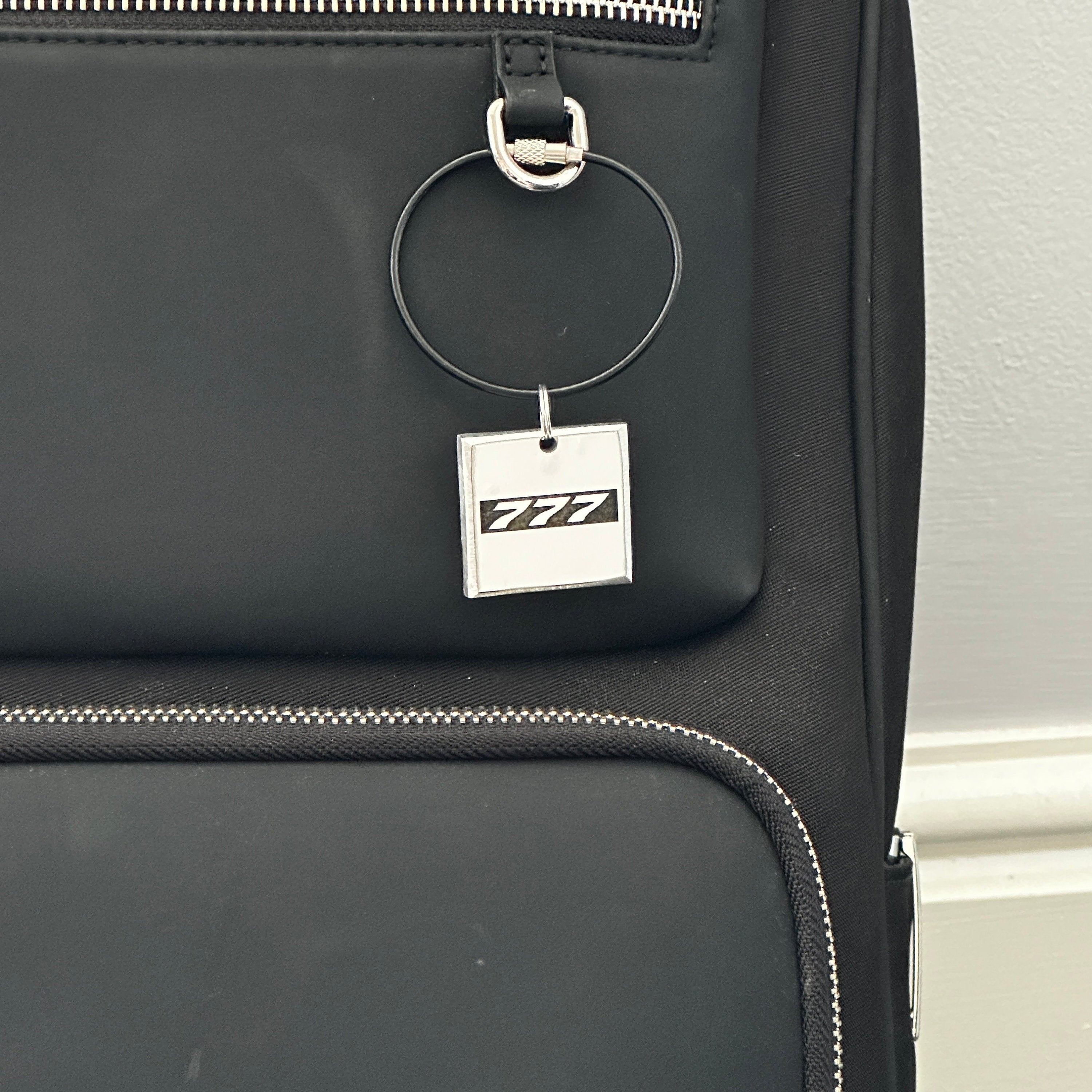 British Airways Boeing 777 G-ZZZA Fuselage Cut Keychain Keyring Plaque  Collectible Airbus memorabilia Pilot gift engraved