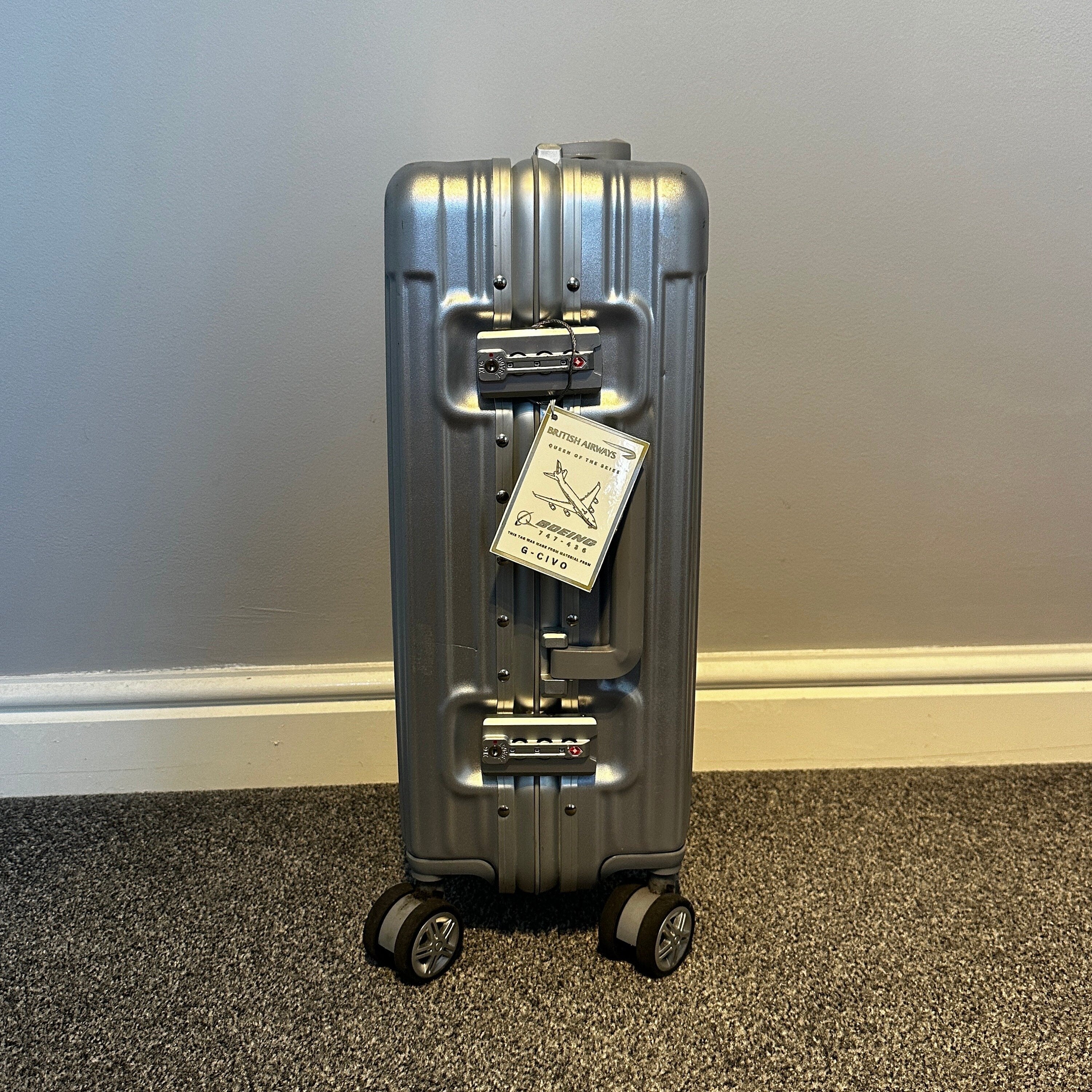British Airways Boeing 747 G-CIVO Fuselage Cut Luggage Tag Keychain Keyring Plaque  Collectible Airbus memorabilia Pilot gift engraved