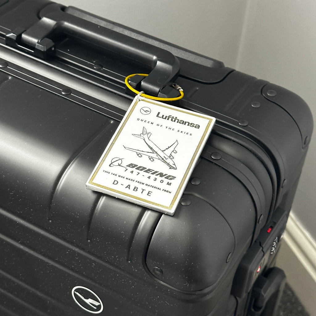 Lufthansa Boeing 747 D-ABTE Fuselage Cut Luggage Tag Keychain Keyring Plaque  Collectible Airbus memorabilia Pilot gift engraved