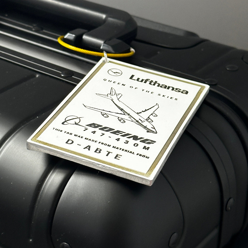 Lufthansa Boeing 747 D-ABTE Fuselage Cut Luggage Tag Keychain Keyring Plaque  Collectible Airbus memorabilia Pilot gift engraved