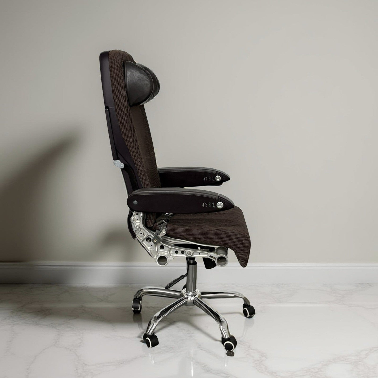 Virgin Atlantic Boeing 747 G-VXLG Upcycled Office Chair Jumbo Economy Aviation