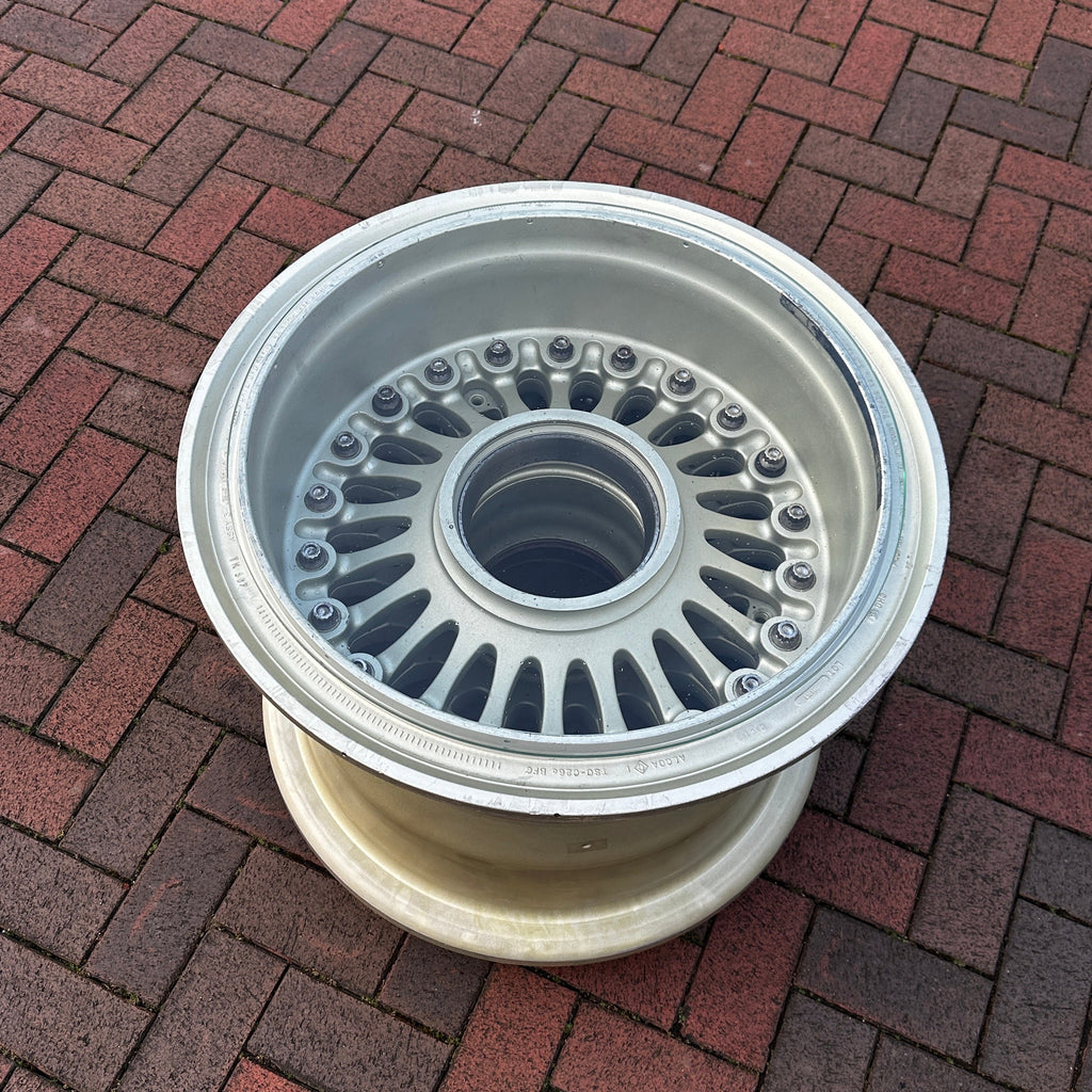 Boeing 737 NG Main Wheel Coffee table With Bearings Upcycled airbus boeing speedbird concorde raf mod 747 777 787 757 767