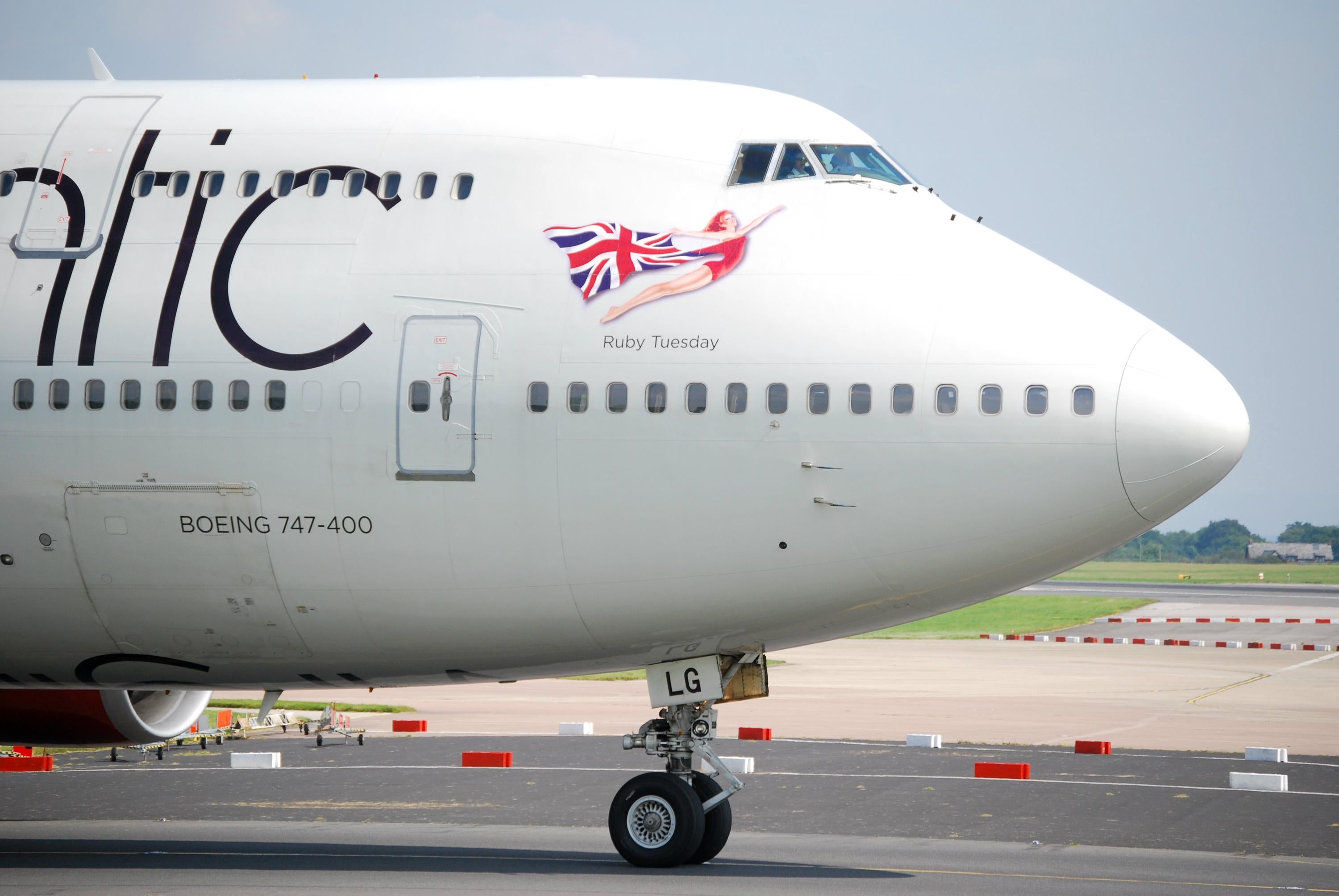 Virgin Atlantic Boeing 747 G-VXLG Bulkhead Premium Economy Upcycled Office Desk Chair Captain Officer