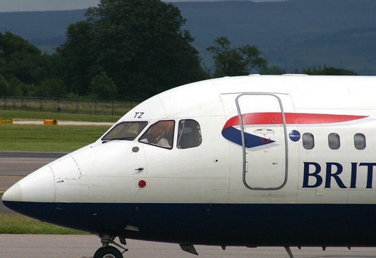 Bae 164 Captains Side Cockpit Windscreen Coffee Table fuselage Airline Aviation Upcycle Boeing Gift Plane Aircraft Aviator Pilot BA
