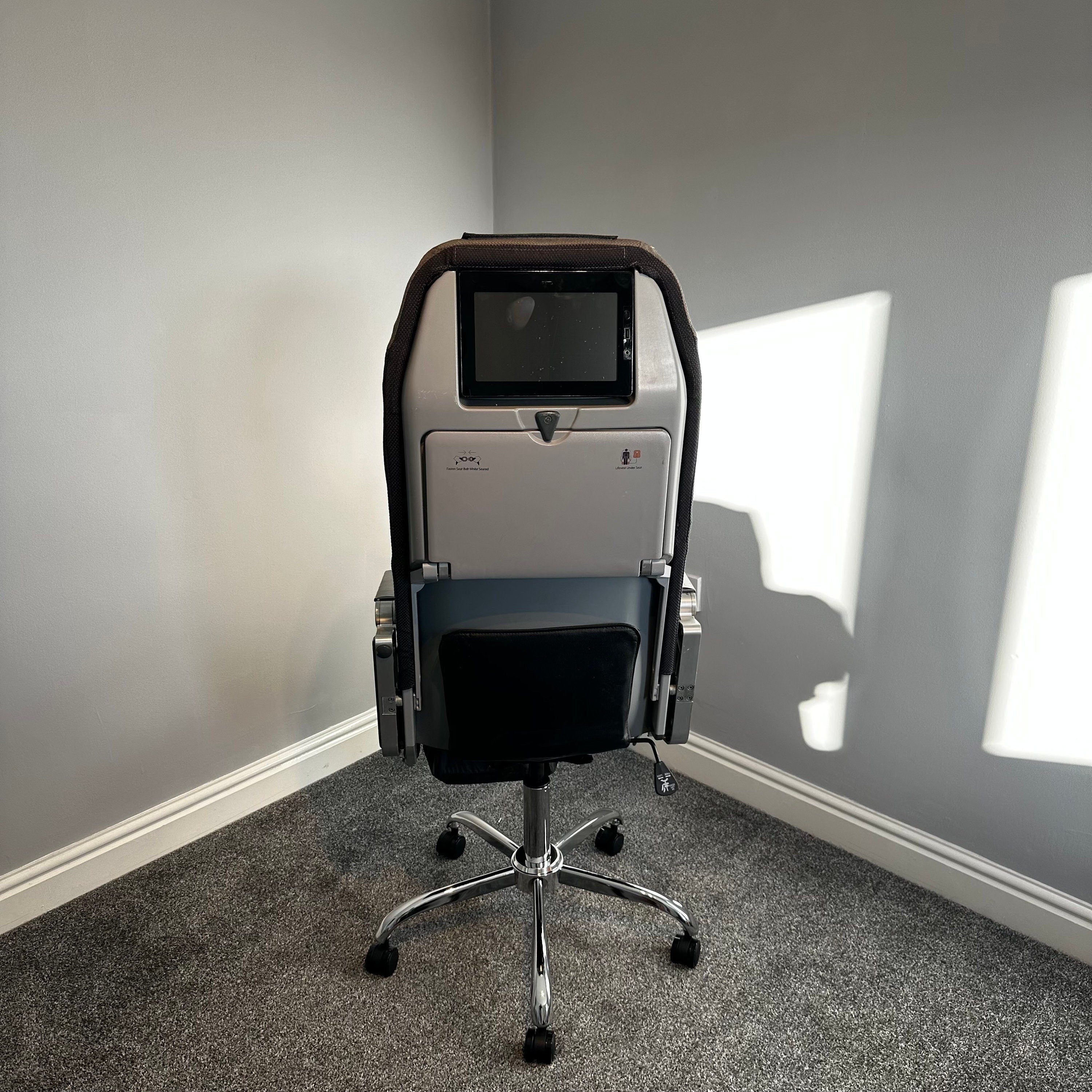 Thomas Cook Airbus A330 G-MLJL upcycled office desk chair Boeing aviator pilot  Flight deck long haul