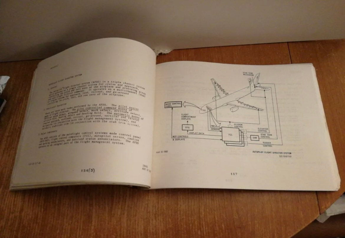 British Airways Boeing 757 Engineering Training Manuals Rare Boeing Collectible Airbus