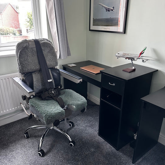 BAE Jetstream 41 Eastern Airways G-CIHD Cockpit Captain Seat Upcycled Office Desk Chair Officer